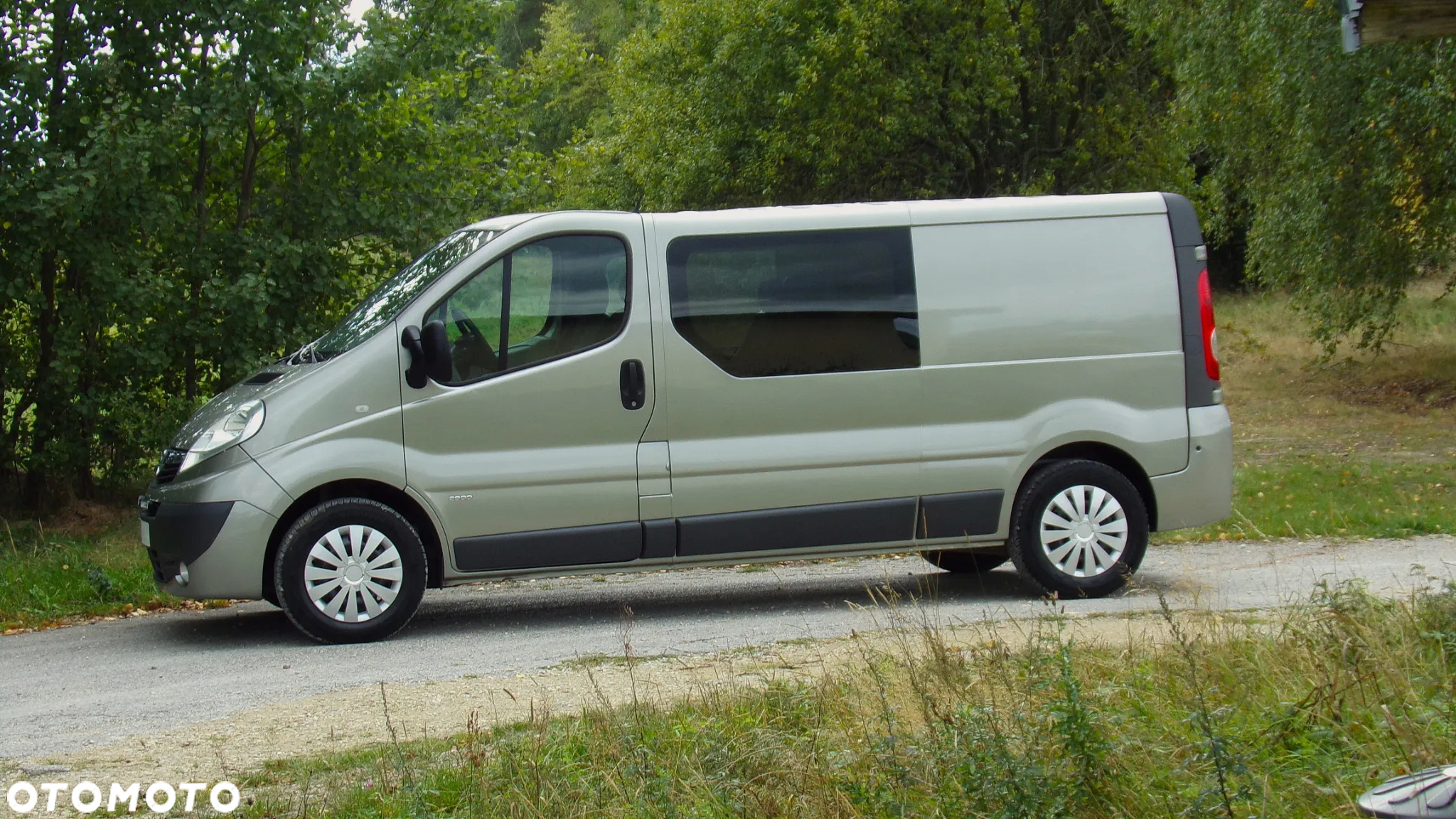 Opel VIVARO 2.5 150KM * LONG * KLIMA * BRYGADÓWKA * WZOROWY STAN ! - 4