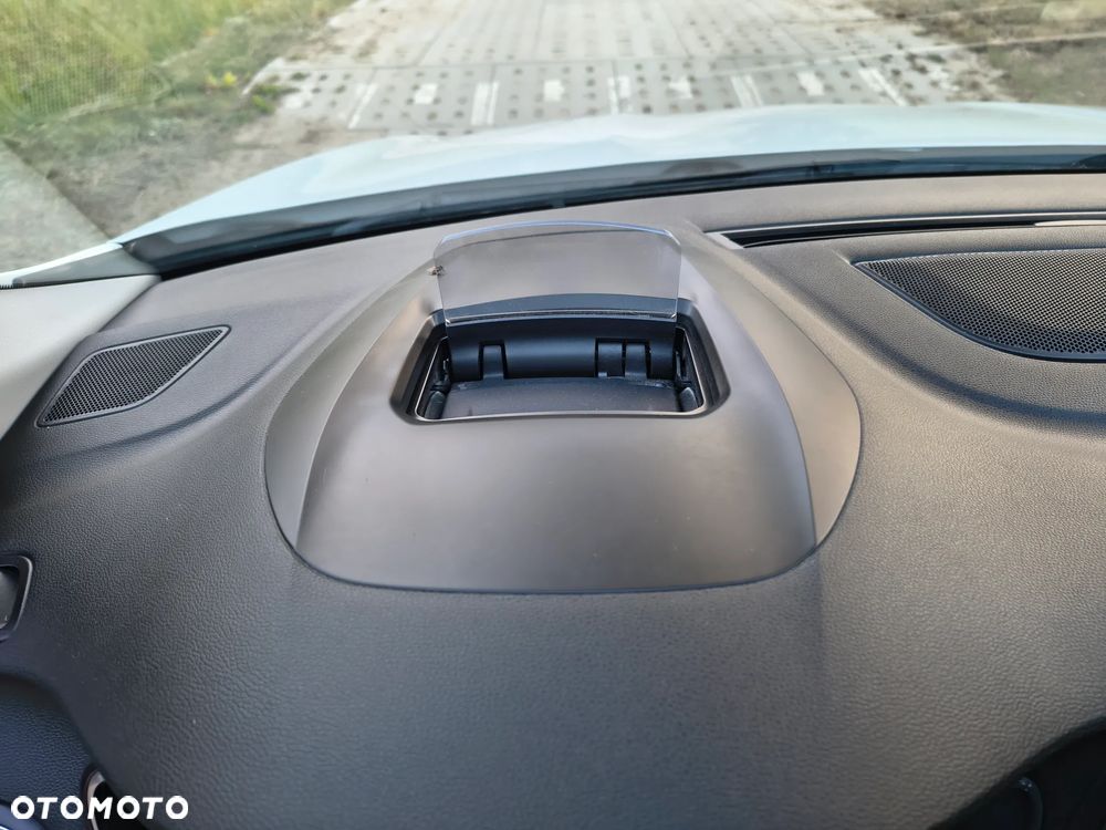Renault Megane ENERGY dCi 130 BOSE EDITION - 10
