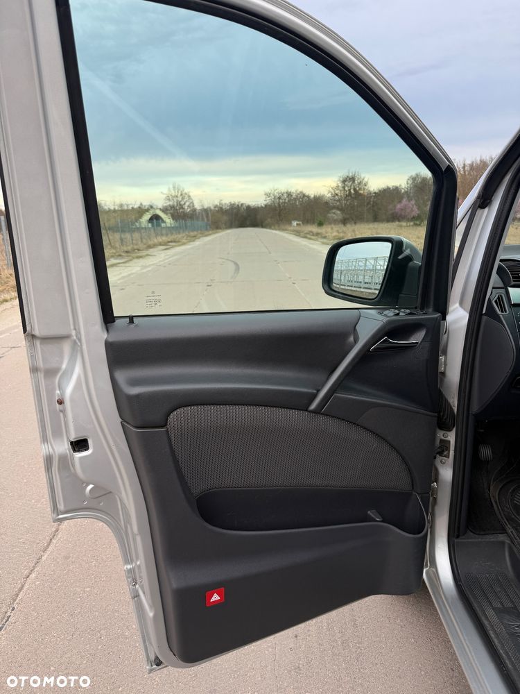 Mercedes-Benz Viano 2.2 CDI DPF extralang 4Matic Automatik Trend - 12