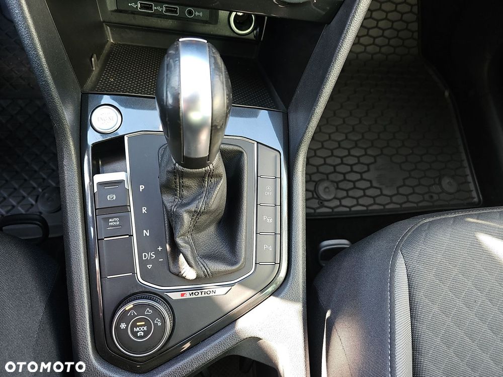 Volkswagen Tiguan 2.0 TSI 4Mot Comfortline DSG - 23