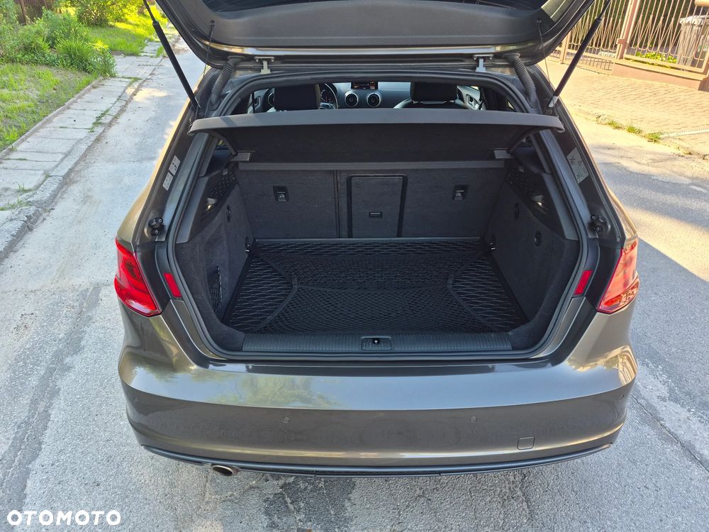Audi A3 Sportback 1.6 TDI (clean diesel) S line Sportpaket - 10