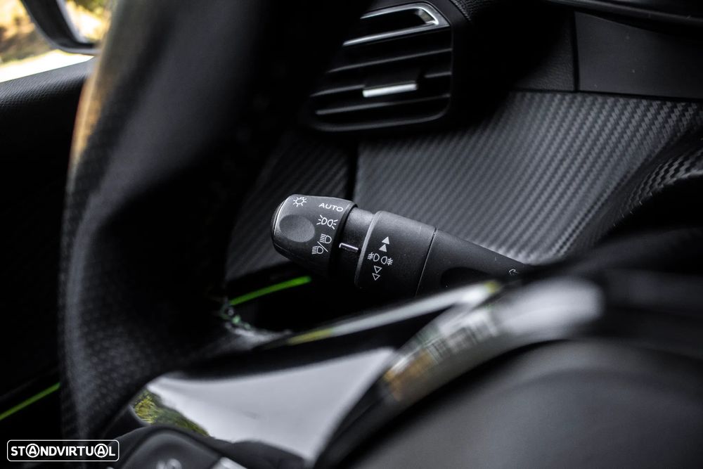 Peugeot e-2008 GT - 18