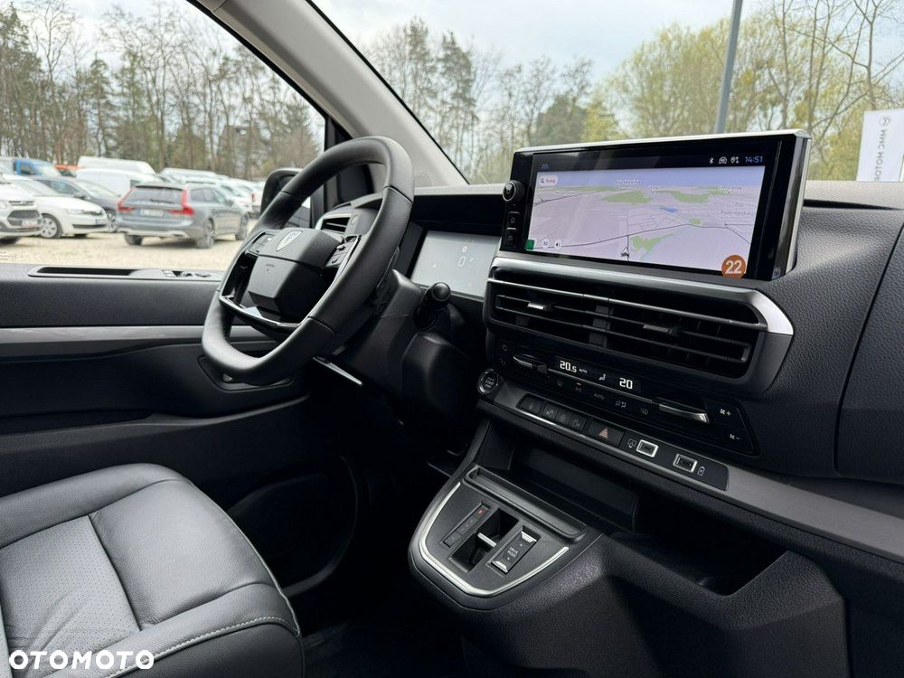 Peugeot Traveller - 38