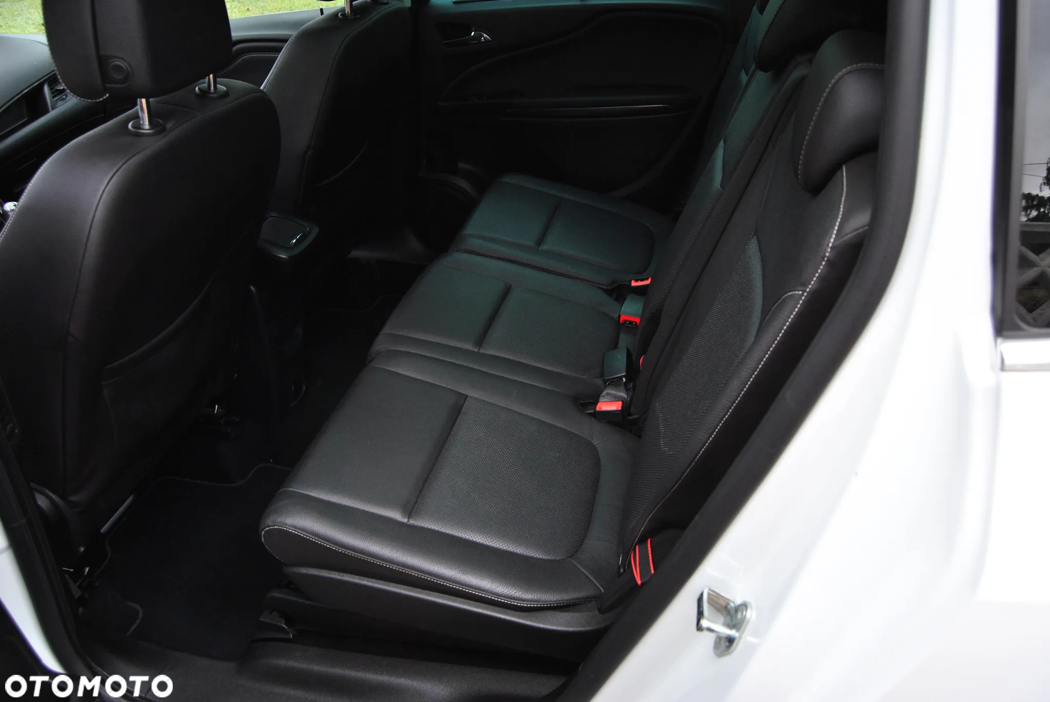 Opel Zafira 1.6 T SIDI Cosmo S&S EU6 - 28