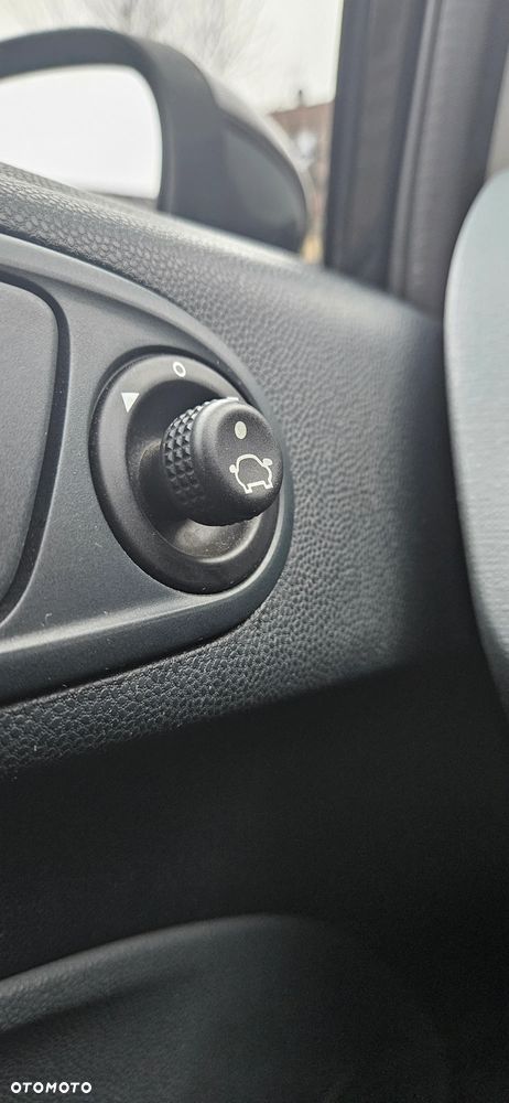 Ford Fiesta 1.25 Viva - 27