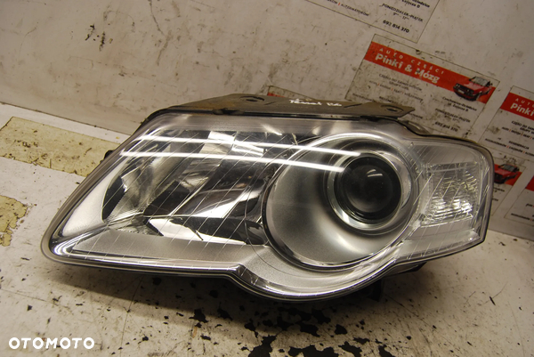 LAMPA LEWY PRZÓD PRZEDNIA LEWA VALEO 3C0941005AA VW PASSAT B6