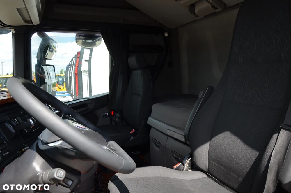 Scania S 450 / KLIMA P. / ACC / PELNY ADR / NIGHT LOCK / LED / 7379 - 19