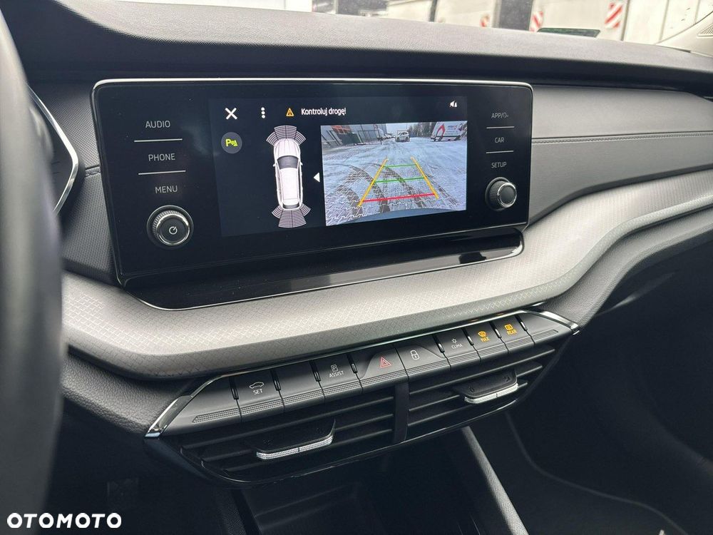Skoda Octavia 2.0 TDI Ambition DSG - 23