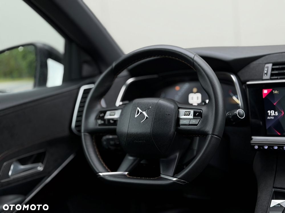 DS Automobiles DS 7 Crossback 2.0 BlueHDi Performance Line + - 20