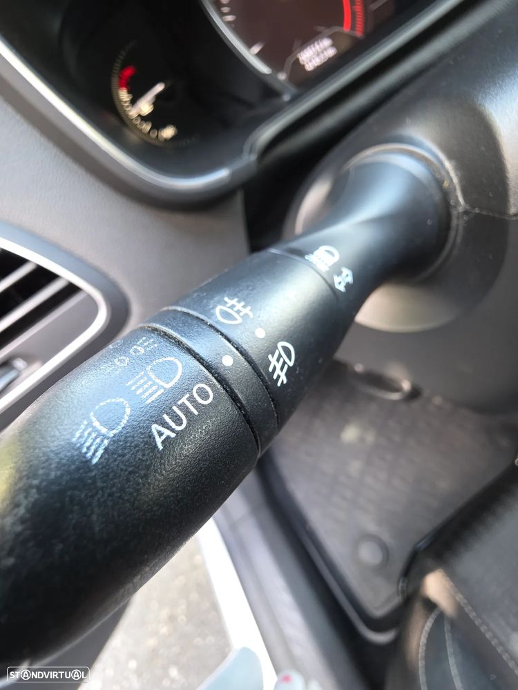 Renault Mégane Sport Tourer ENERGY dCi 110 EDC BUSINESS - 13