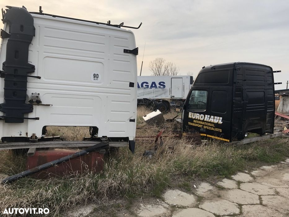 Cabina Volvo FH 12 2 bucati pe stoc Dezmembrari - 4