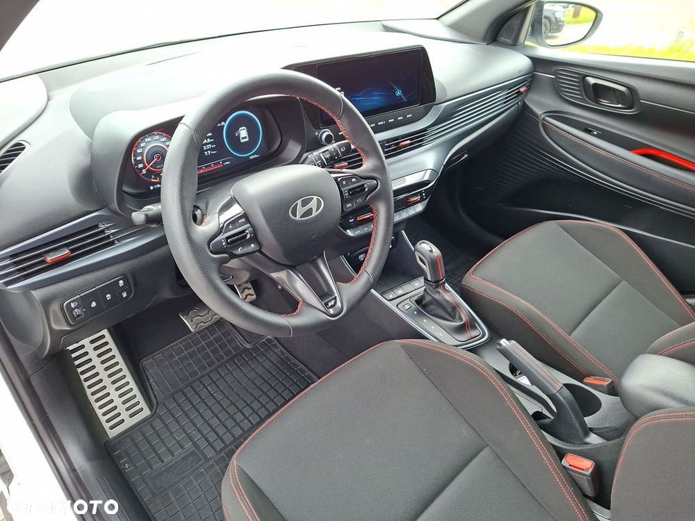 Hyundai i20 - 17