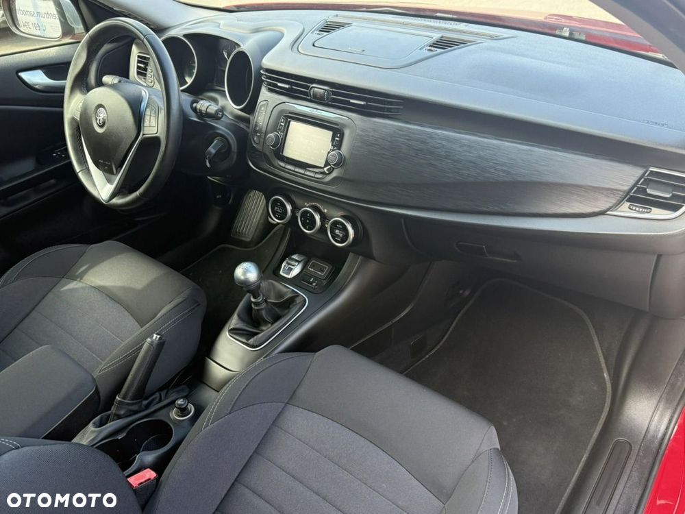 Alfa Romeo Giulietta 2.0 JTDM - 12