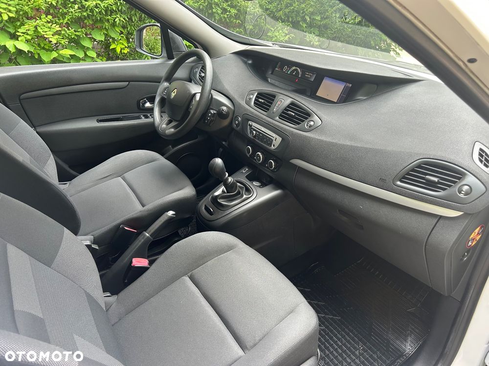 Renault Scenic 1.6 16V 110 TomTom Edition - 22