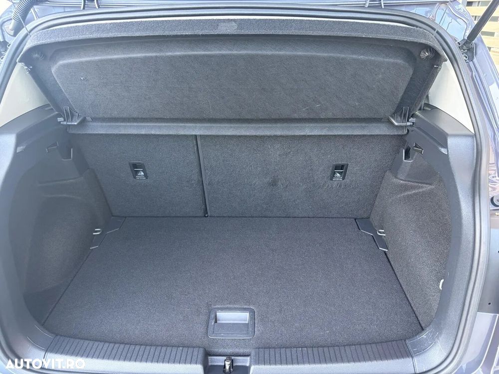 Volkswagen T-Cross - 30