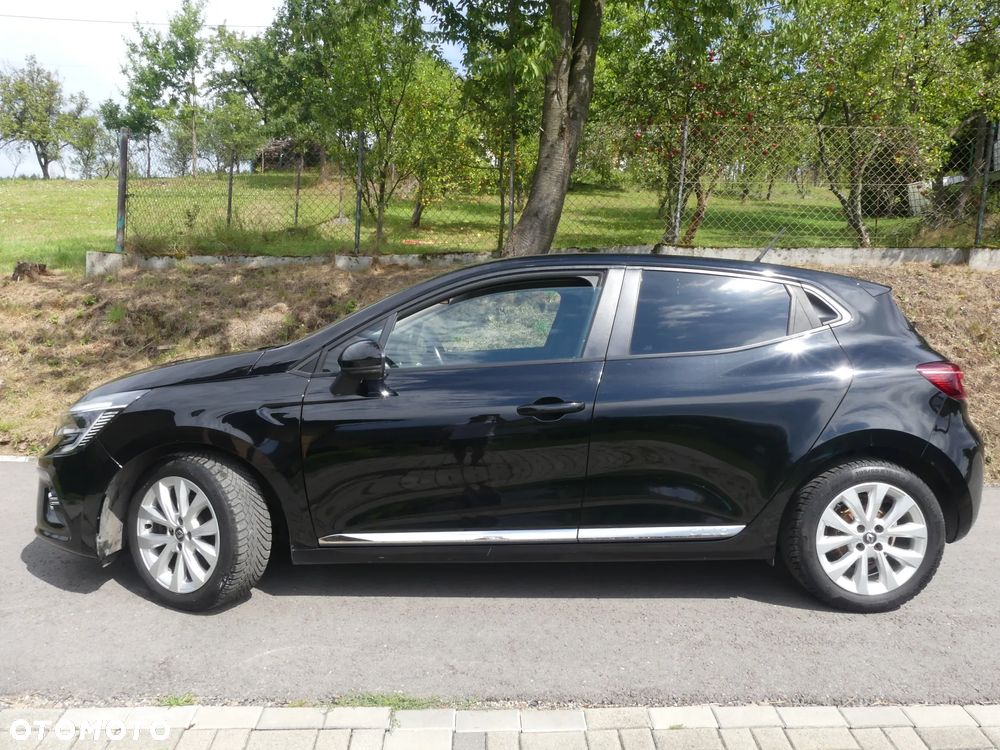 Renault Clio - 10