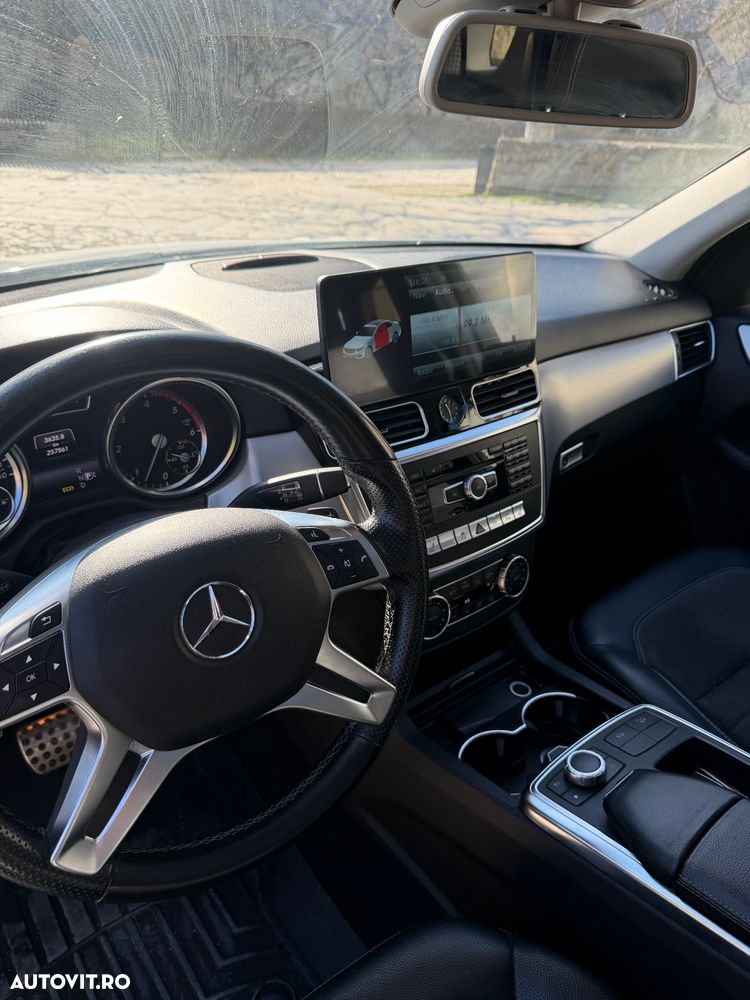 Mercedes-Benz ML - 11