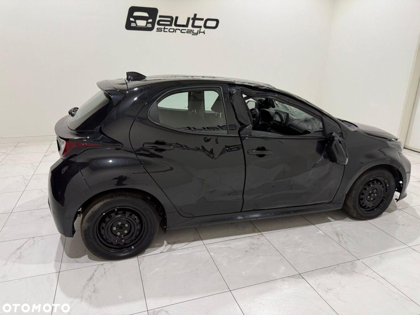 Toyota Yaris - 24