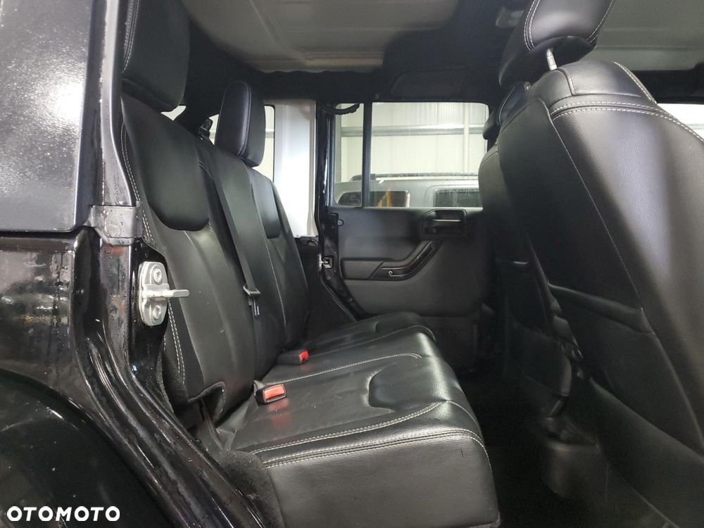 Jeep Wrangler 3.6 Unlim Black Edition II - 11