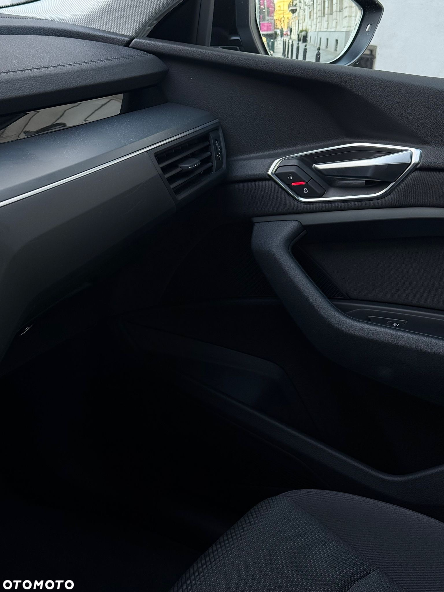 Audi e-tron 50 Quattro S Line - 17