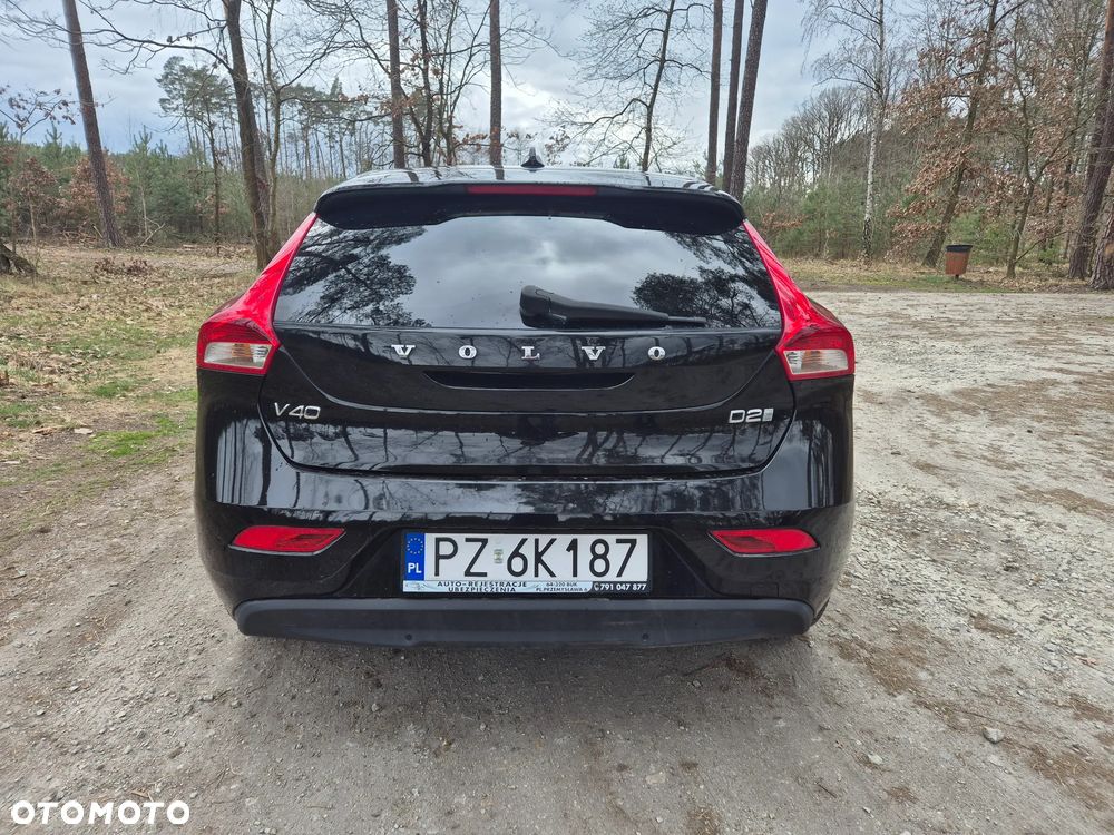 Volvo V40 D2 Inscription - 8