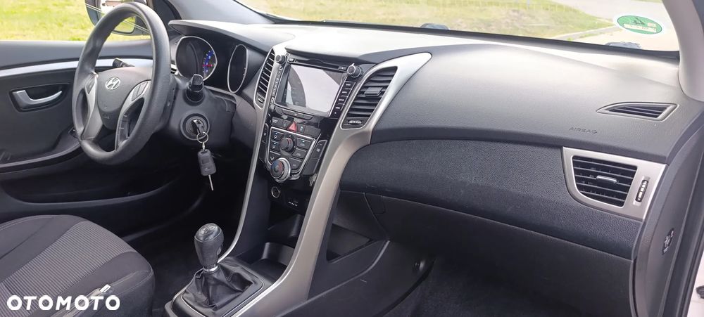 Hyundai i30 1.4 Classic + - 8