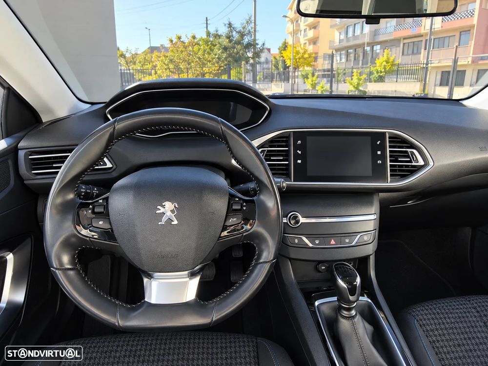 Peugeot 308 SW - 8