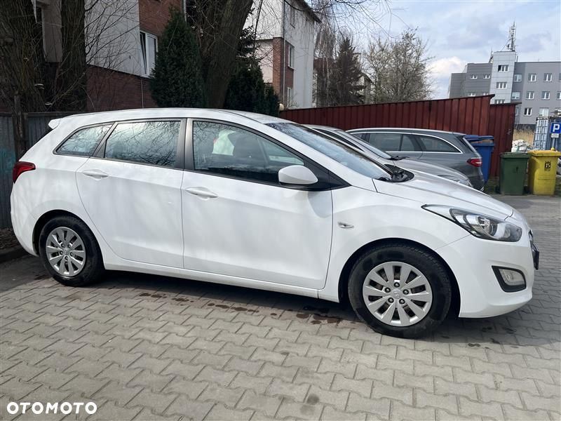 Hyundai i30 1.6 CRDi Classic - 4