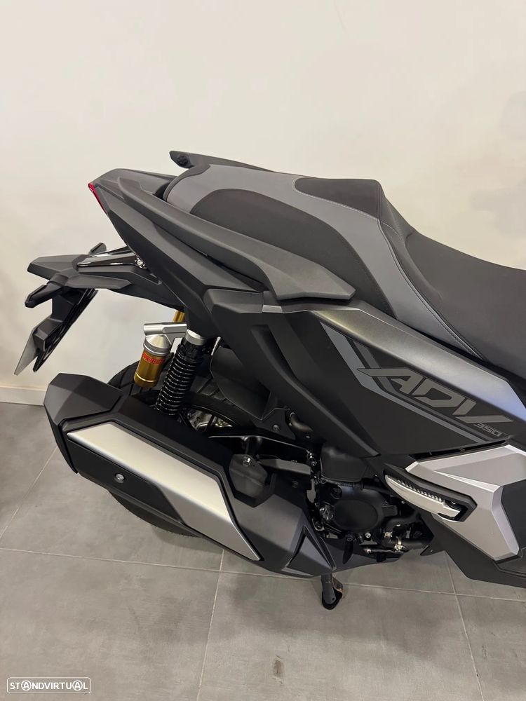 Honda ADV 350 - 2