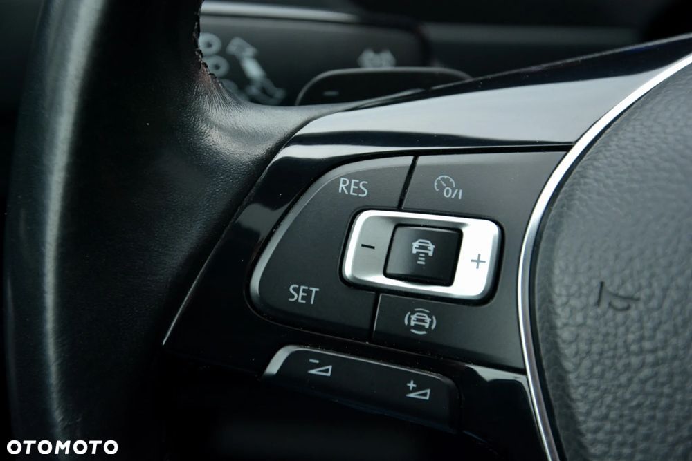 Volkswagen Tiguan 2.0 TDI SCR 4Motion (BlueMotion Techn.) DSG Highline - 35