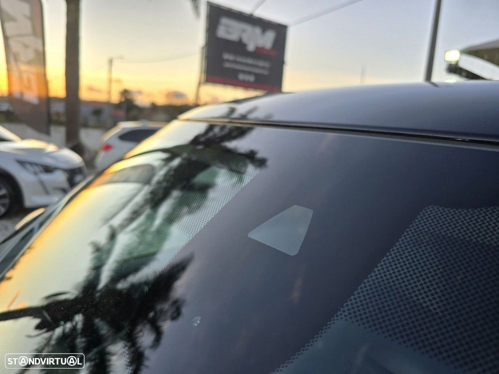 MINI Countryman Cooper SE Premium Essential Auto - 14