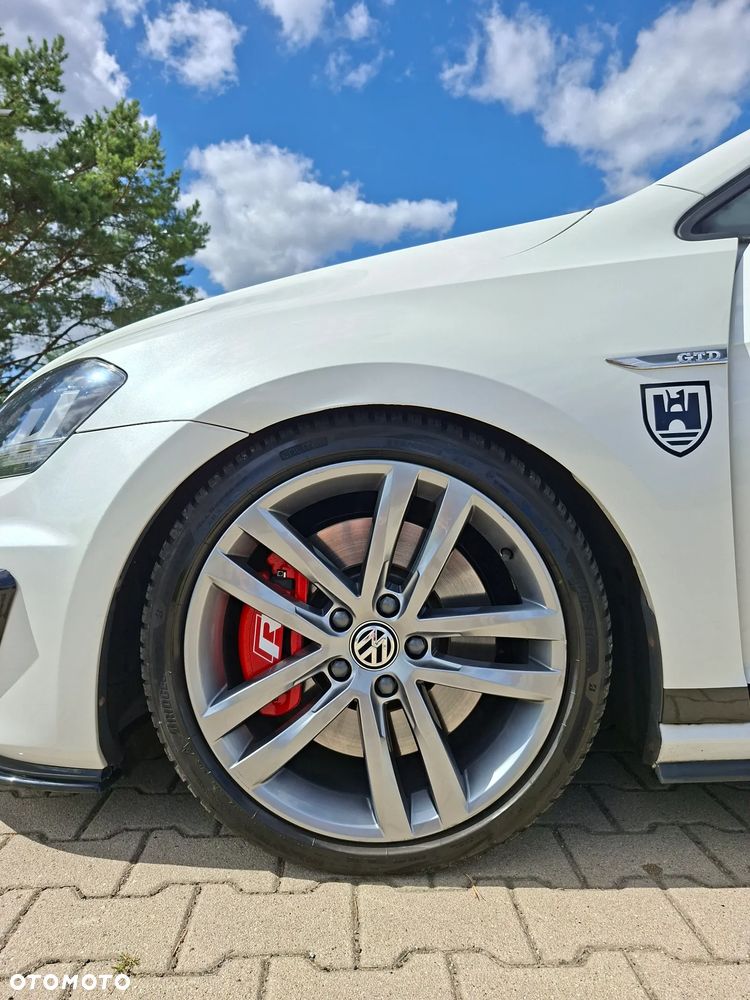 Volkswagen Golf GTD (BlueMotion Technology) - 6