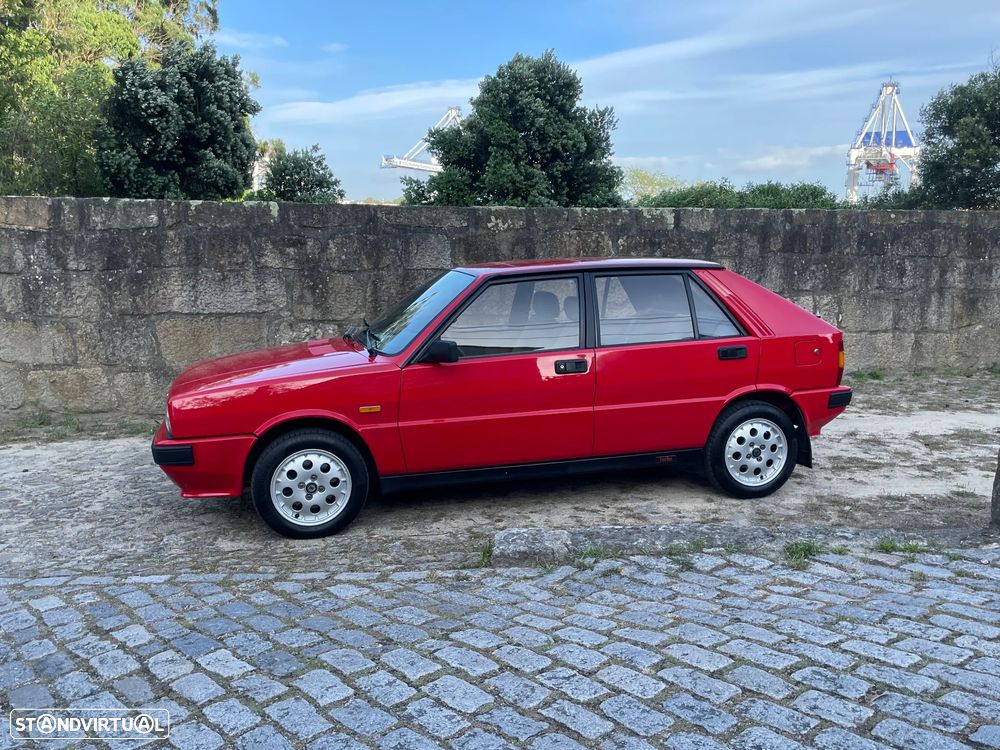 Lancia Delta 1.6 HF Turbo - 8