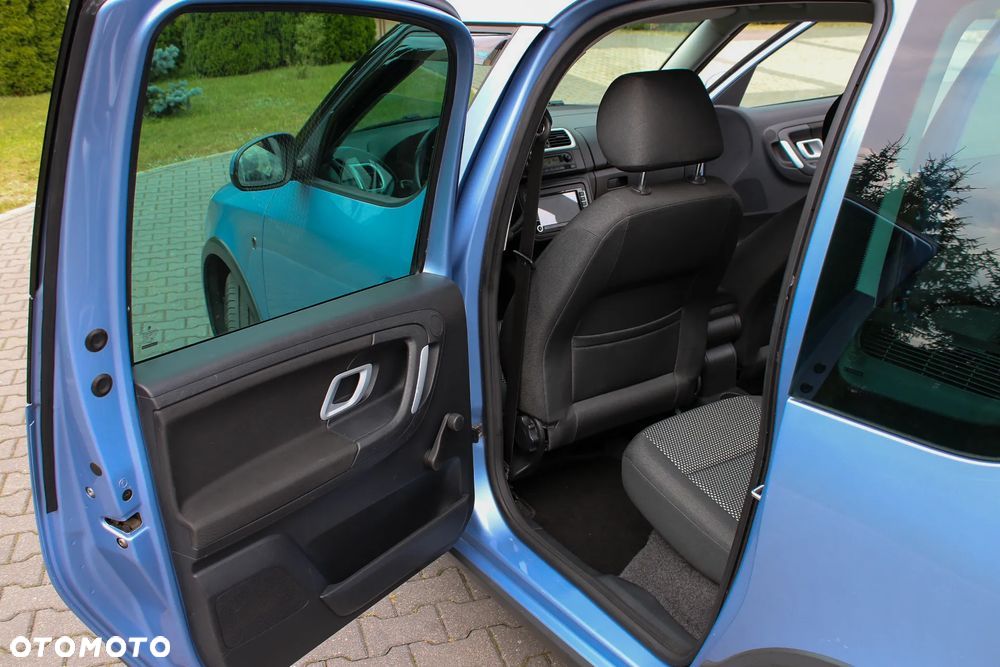 Skoda Roomster 1.6 16V Comfort PLUS EDITION - 28