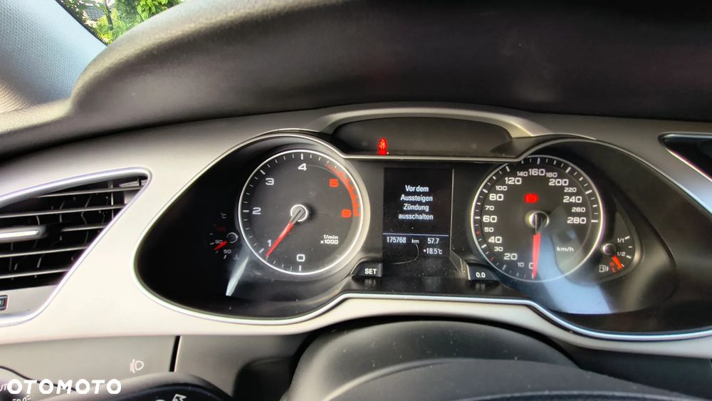 Audi A4 Avant 2.0 TDI DPF clean diesel Ambiente - 18