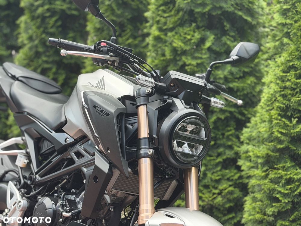 Honda CB - 11
