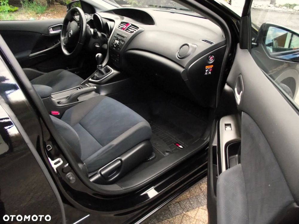 Honda Civic 1.8 Executive - 27