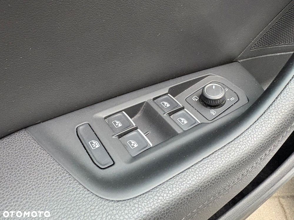 Volkswagen Passat Variant - 17