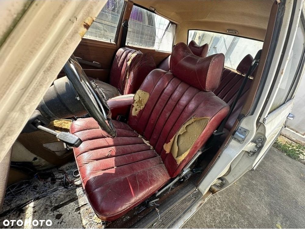 Mercedes-Benz 280 - 7