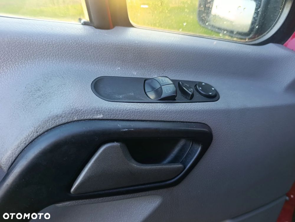 Volkswagen Crafter - 21