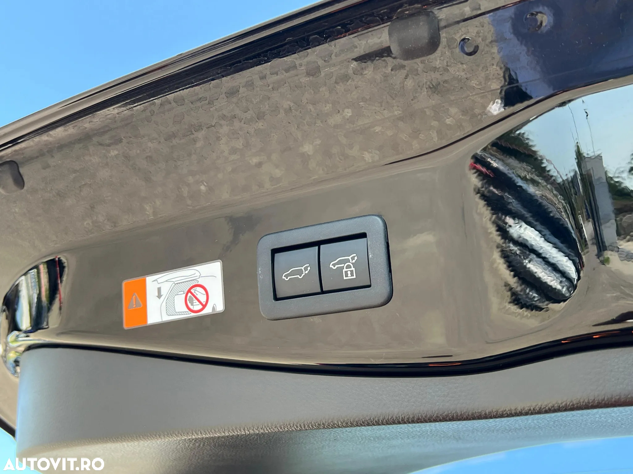 Toyota C-HR 2.0 PHEV 223 CP 4x2 CVT Premiere Edition - 25