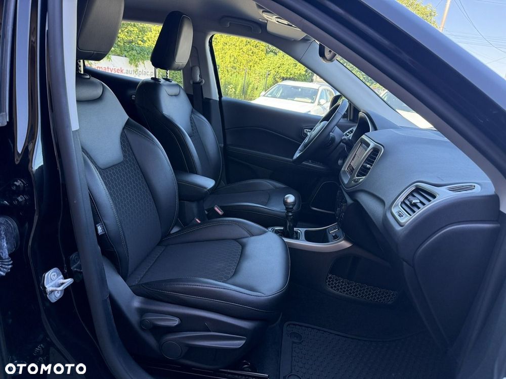 Jeep Compass 1.4 TMair Longitude FWD S&S - 26