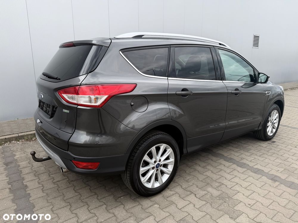 Ford Kuga 1.5 EcoBoost 2x4 Titanium - 10