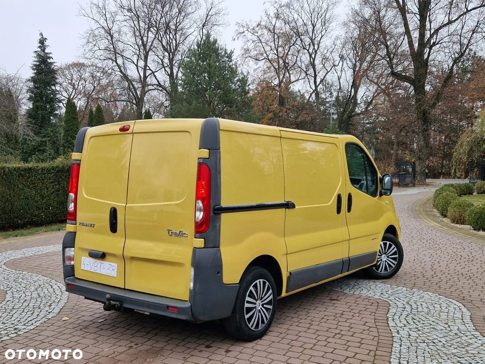 Renault Trafic - 9