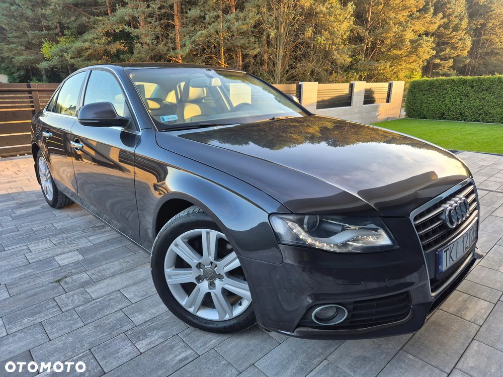 Audi A4 2009 photo 2