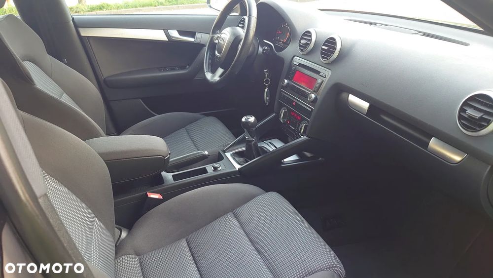 Audi A3 Sportback 2.0 TDI DPF S line Sportpaket - 15