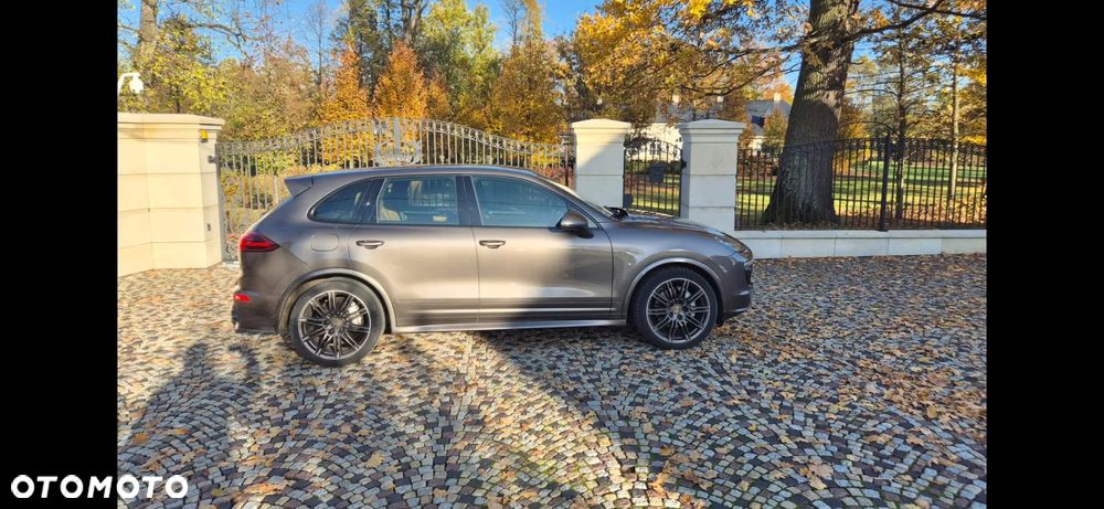 Porsche Cayenne - 13