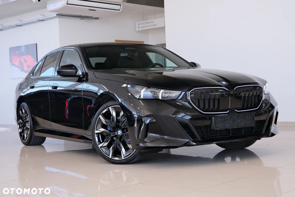 BMW Seria 5 520d xDrive mHEV M Sport - 2