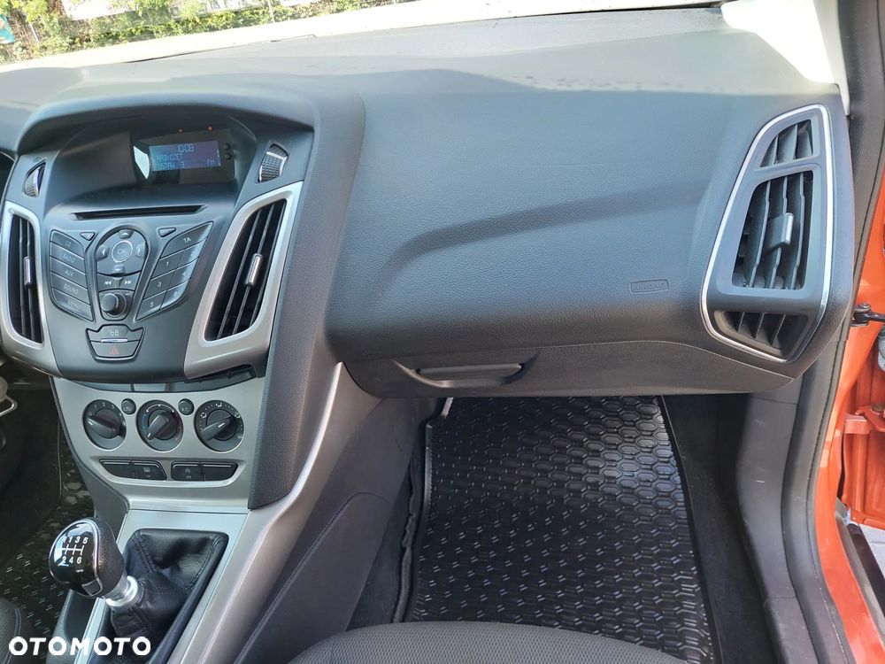 Ford Focus 1.6 EcoBoost Edition Start - 16