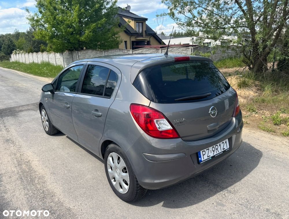 Opel Corsa 1.4 16V 150 Jahre - 6